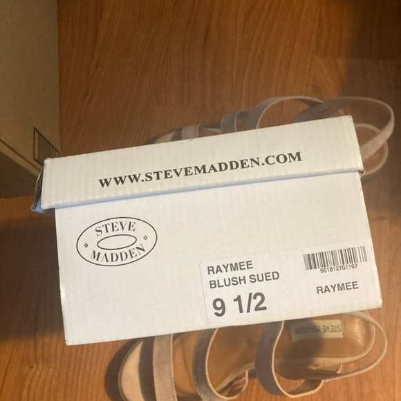 Sandals - Picture 5 of 6